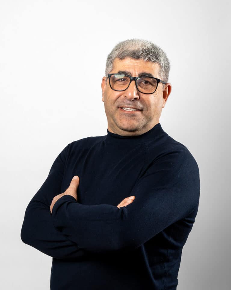 Portrait Mitarbeiter Zeki Akbayir